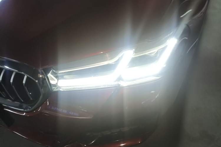 Used BMW 5 Series 2021 530Li Luxury Edition M Sport Package Left Front Headlight