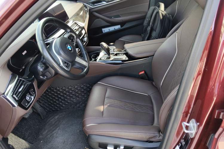 Used BMW 5 Series 2021 525Li M Sport Package Left Front Seat