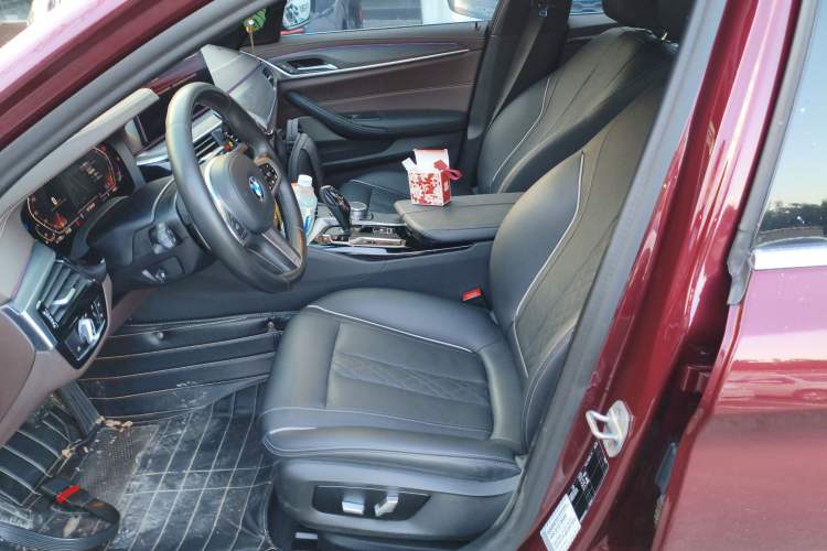 Used BMW 5 Series 2021 530Li Leading Model M Sport Package Left Front Seat