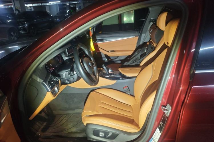 Used BMW 5 Series 2021 525Li M Sport Package Left Front Seat