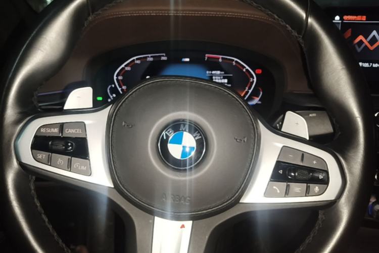 Used BMW 5 Series 2021 530Li Luxury Edition M Sport Package Steering Wheel