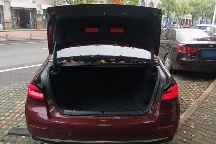 Used BMW 5 Series 2021 530Li Leading Luxury Package Trunk