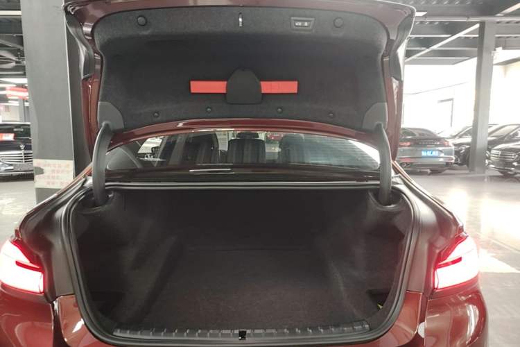 Used BMW 5 Series 2021 530Li Executive Luxury Package Trunk