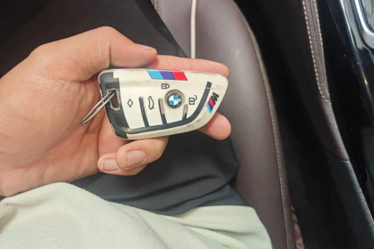 Used BMW 5 Series 2021 525Li Luxury Package Vehicle Key