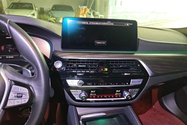 Used BMW 5 Series 2021 530Li Luxury Edition Premium Package Audio And AC Panel