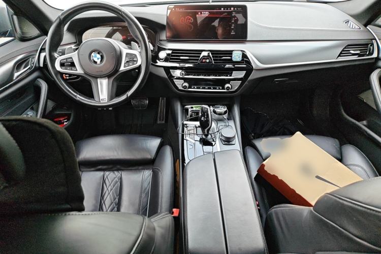 Used BMW 5 Series 2021 Restyled 540i Sport Line with M Sports Package Center Console