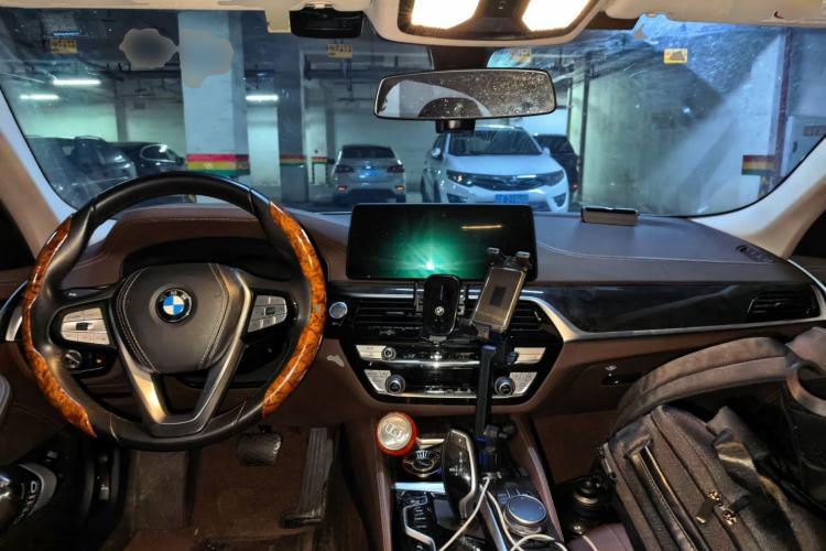 Used BMW 5 Series 2021 Updated Version 525Li Luxury Package Center Console