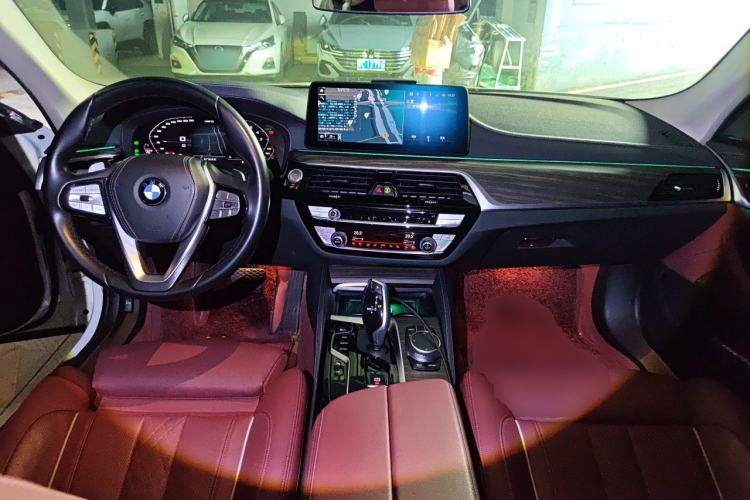 Used BMW 5 Series 2021 530Li Luxury Edition Premium Package Center Console