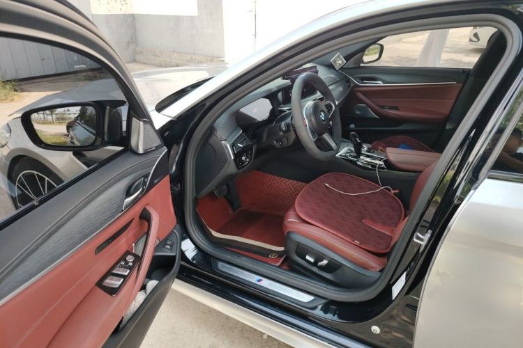 Used BMW 5 Series 2021 530Li Leading Model M Sport Package Driver Seat