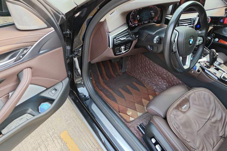 Used BMW 5 Series 2021 530Li Executive Luxury Package Driver Seat