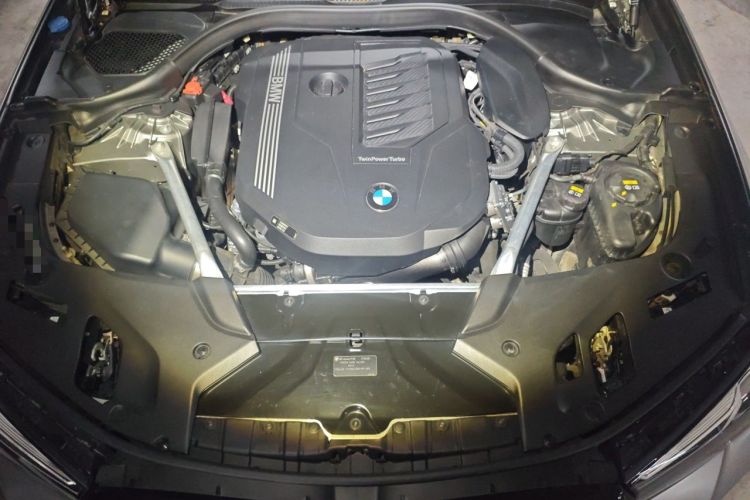 Used BMW 5 Series 2021 540i Sport Line M Sport Package Engine Bay
