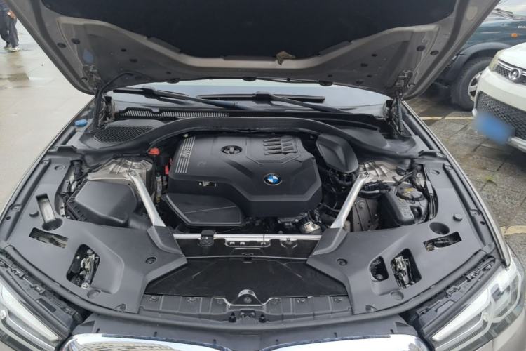 Used BMW 5 Series 2021 525Li Luxury Package Engine Bay