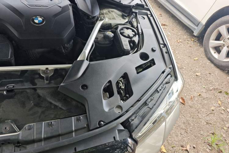 Used BMW 5 Series 2021 530i M Sport Package Engine Bay Left
