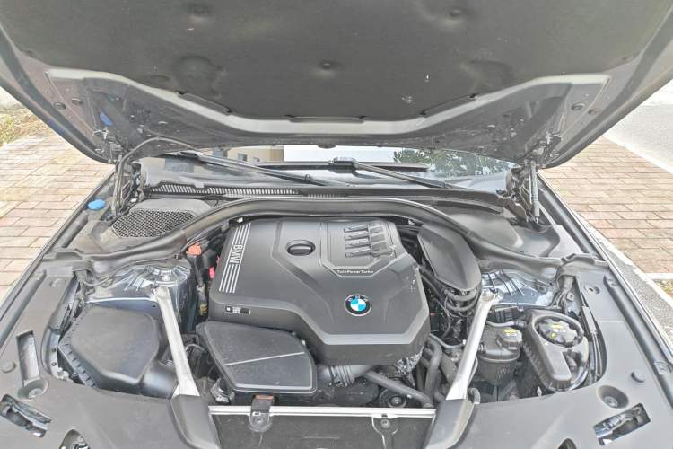 Used BMW 5 Series 2021 530i M Sport Package Engine Bay