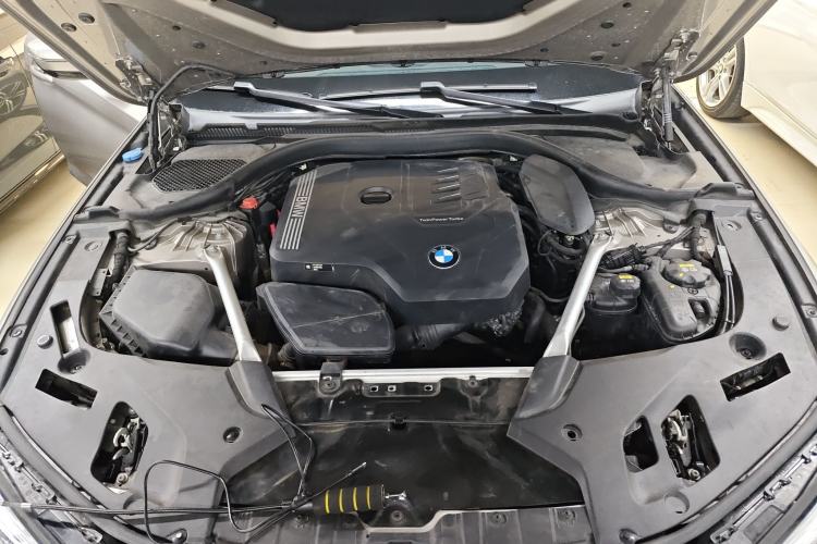 Used BMW 5 Series 2021 530Li Leading Luxury Package Engine Bay