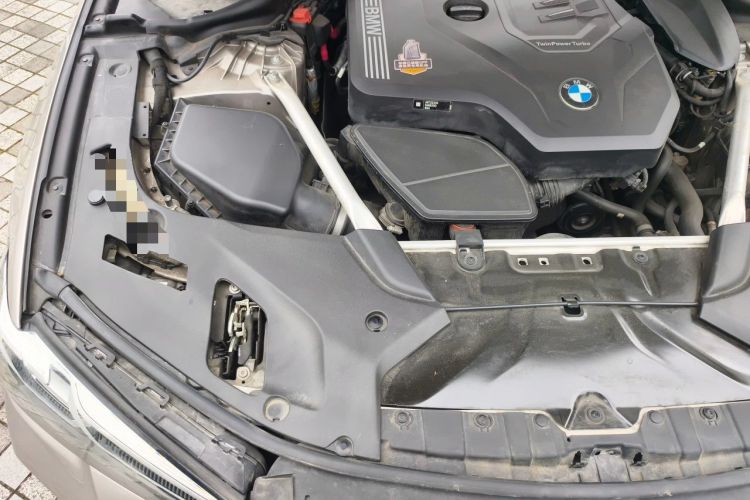Used BMW 5 Series 2021 530Li Luxury Edition M Sport Package Engine Bay Right