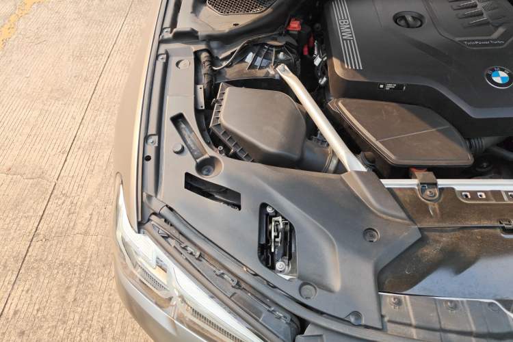 Used BMW 5 Series 2021 530Li Executive Luxury Package Engine Bay Right
