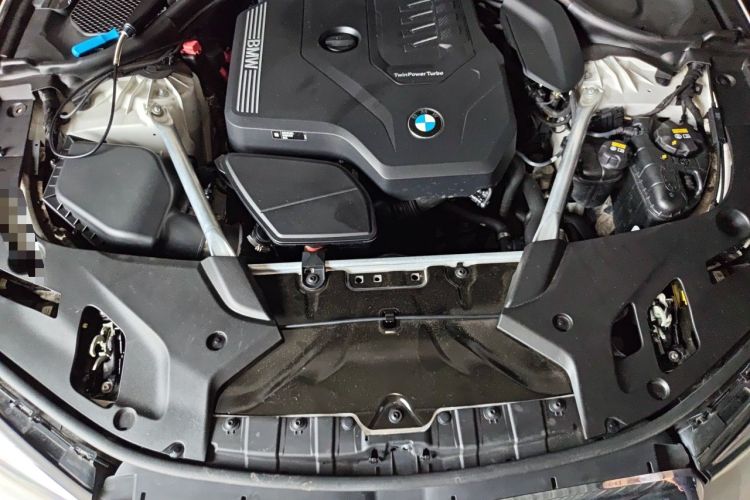 Used BMW 5 Series 2021 530Li Luxury Edition Premium Package Engine Bay