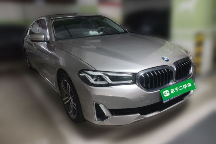 Used BMW 5 Series 2021 530Li Leading Luxury Package Front Right 45 Deg