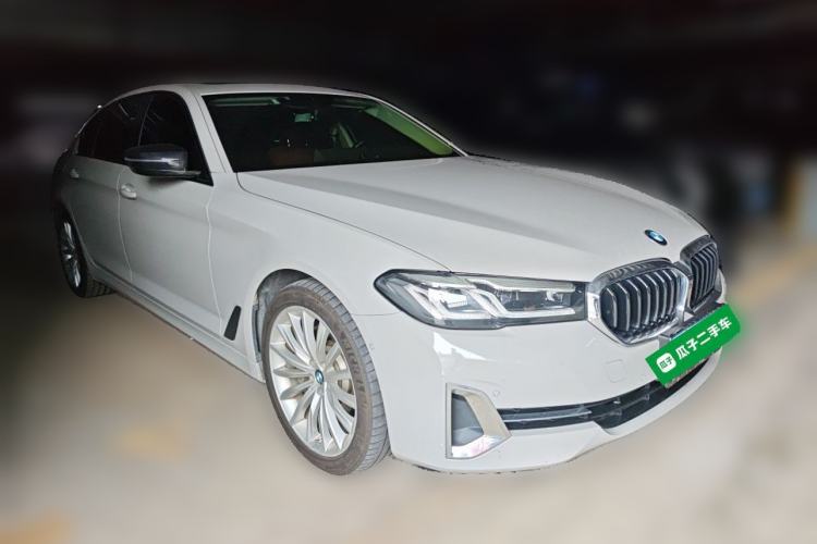 Used BMW 5 Series 2021 530Li Luxury Edition Premium Package Front Right 45 Deg
