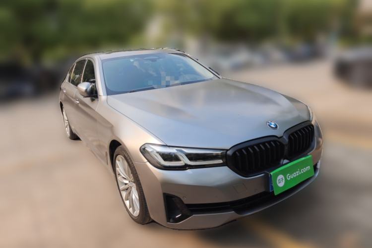 Used BMW 5 Series 2021 530Li Executive Luxury Package Front Right 45 Deg