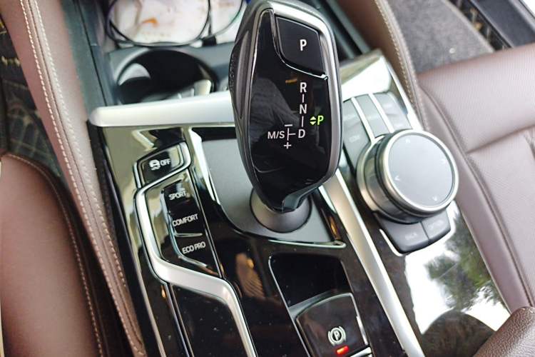 Used BMW 5 Series 2021 Updated Version 525Li Luxury Package Gear Lever