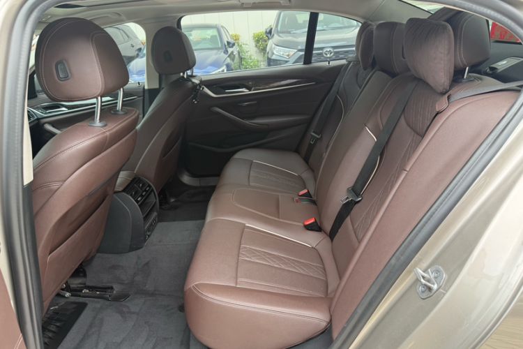 Used BMW 5 Series 2021 Updated Version 525Li Luxury Package Interior 3