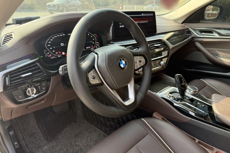 Used BMW 5 Series 2021 525Li Luxury Package Interior 3