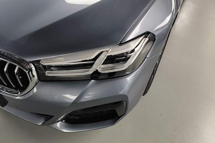 Used BMW 5 Series 2021 525i M Sport Package Left Front Headlight