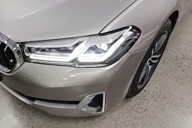 Used BMW 5 Series 2021 530Li Leading Luxury Package Left Front Headlight
