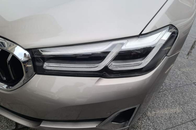 Used BMW 5 Series 2021 525Li Luxury Package Left Front Headlight