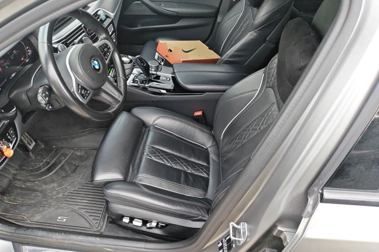 Used BMW 5 Series 2021 Restyled 540i Sport Line with M Sports Package Left Front Seat