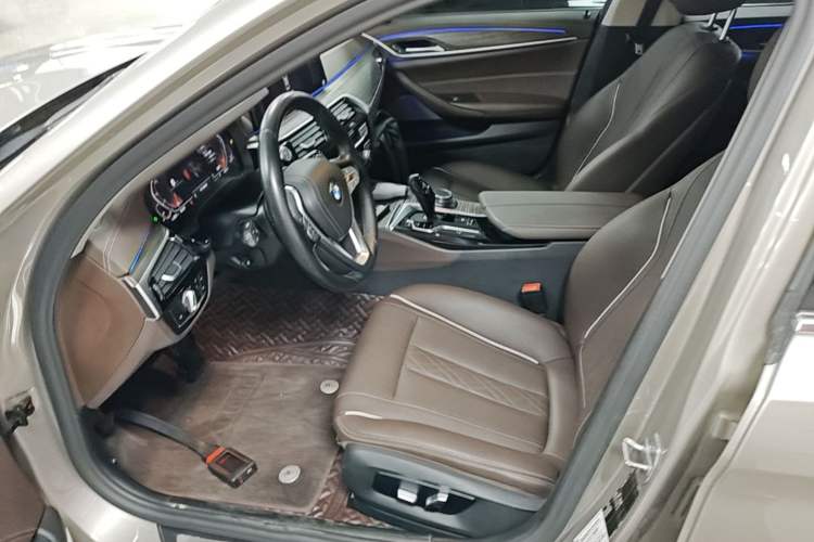 Used BMW 5 Series 2021 530Li Leading Luxury Package Left Front Seat