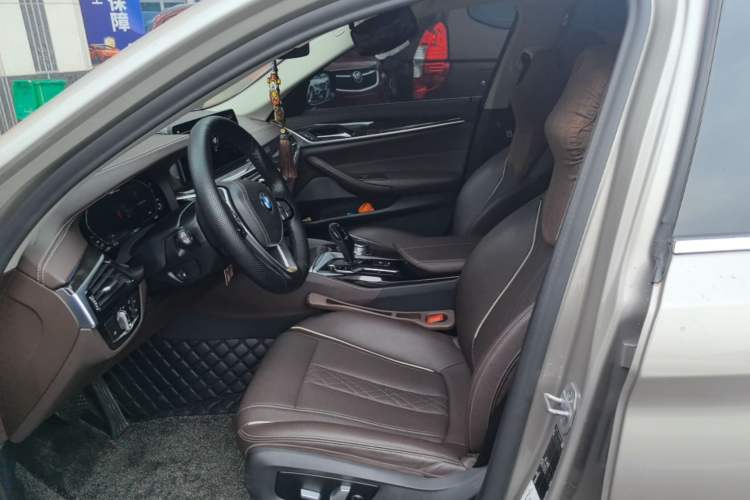 Used BMW 5 Series 2021 525Li Luxury Package Left Front Seat