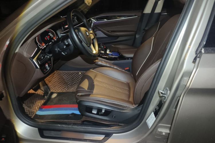 Used BMW 5 Series 2021 525Li Luxury Package Left Front Seat