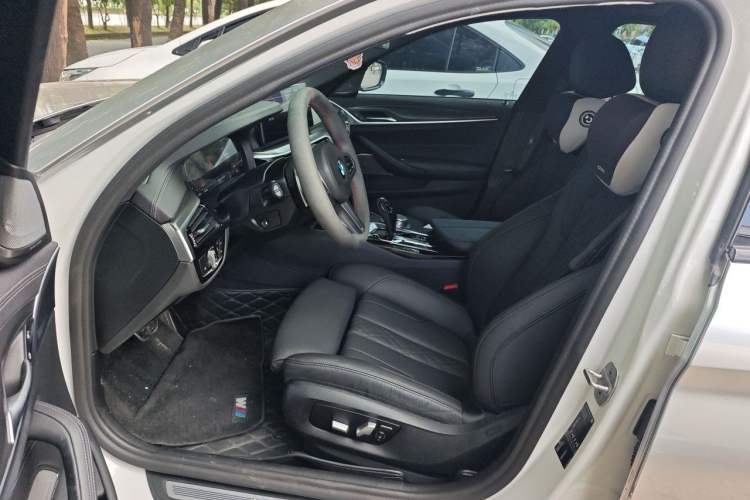 Used BMW 5 Series 2021 530i M Sport Package Left Front Seat