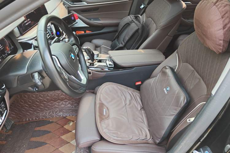 Used BMW 5 Series 2021 530Li Executive Luxury Package Left Front Seat