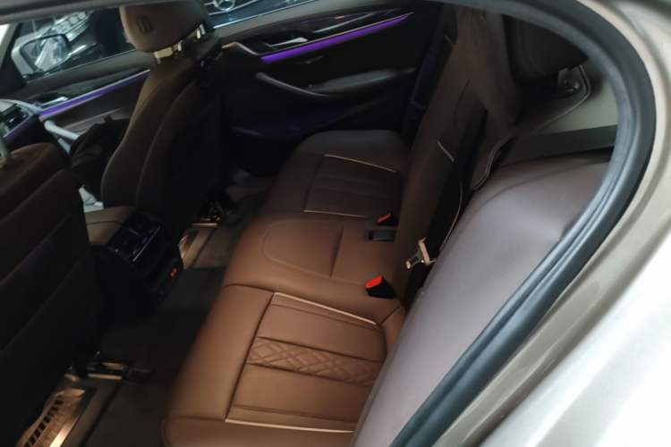 Used BMW 5 Series 2021 Updated Version 525Li Luxury Package Left Rear Seat