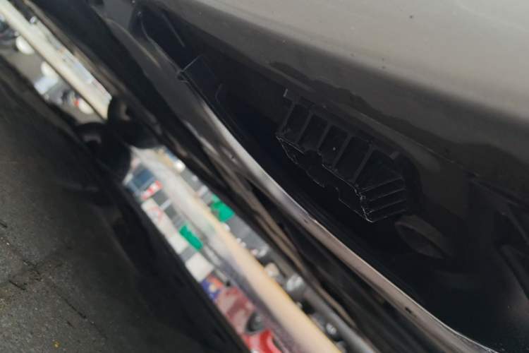 Used BMW 5 Series 2021 525Li Luxury Package Left Side Sill