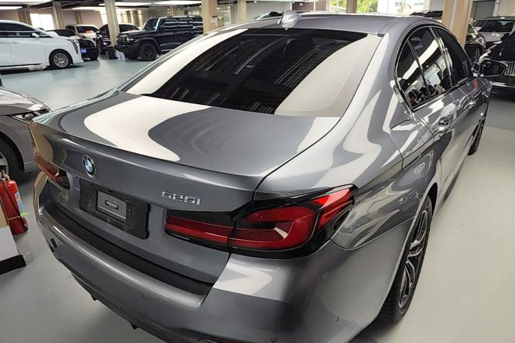 Used BMW 5 Series 2021 525i M Sport Package Rear Right 45 Deg