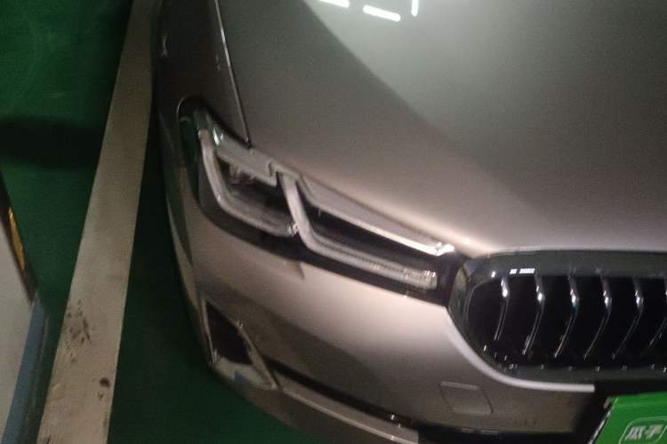 Used BMW 5 Series 2021 530Li Luxury Edition Premium Package Right Front Headlight
