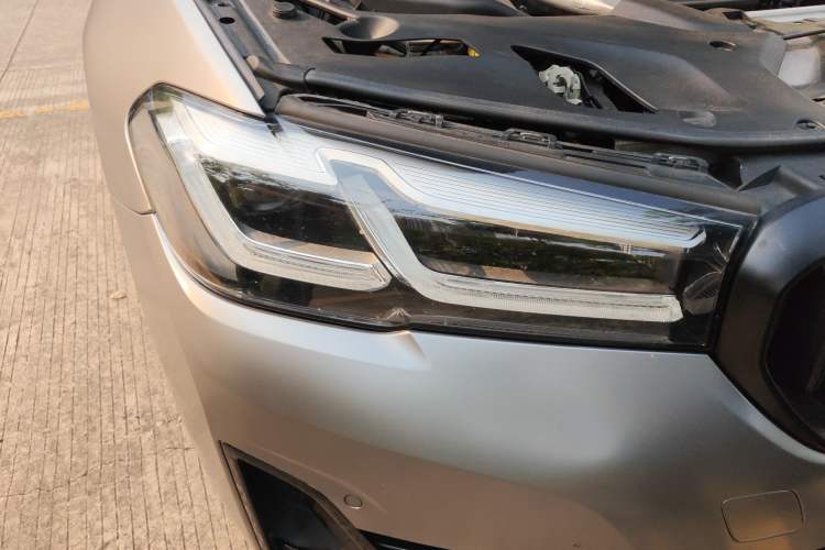 Used BMW 5 Series 2021 530Li Executive Luxury Package Right Front Headlight