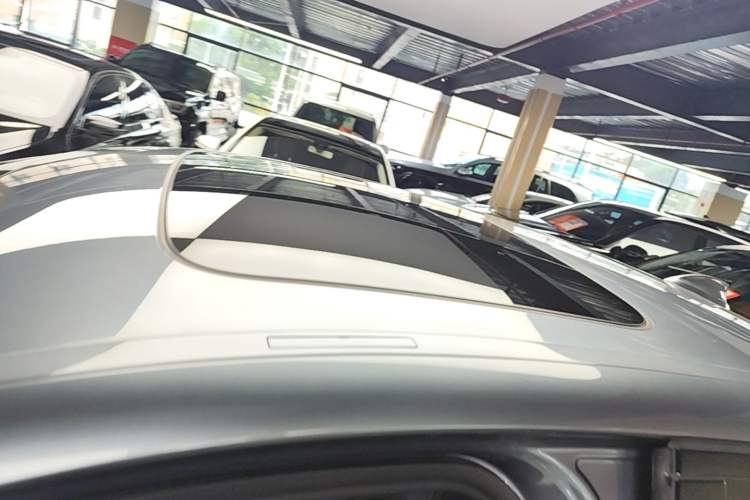 Used BMW 5 Series 2021 525i M Sport Package Roof