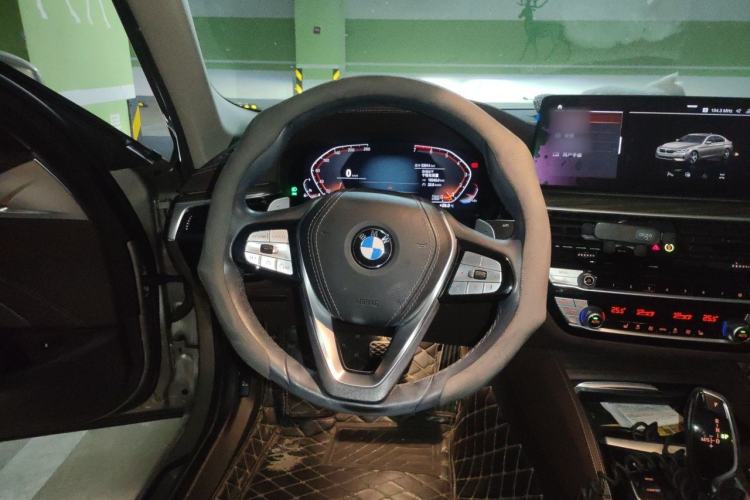 Used BMW 5 Series 2021 530Li Leading Luxury Package Steering Wheel