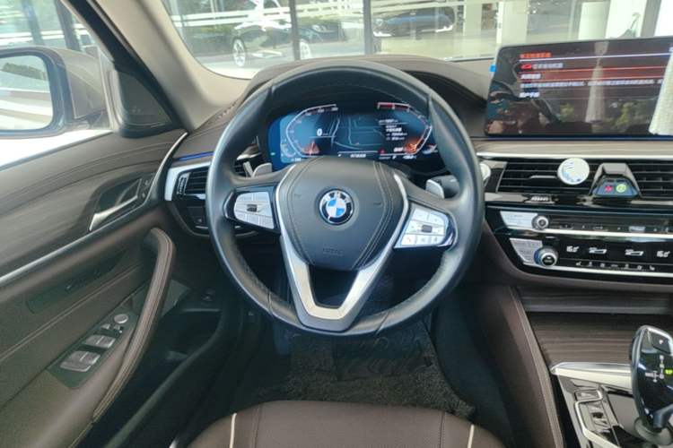 Used BMW 5 Series 2021 530Li Leading Luxury Package Steering Wheel
