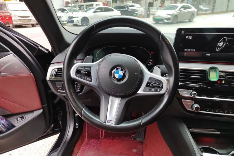 Used BMW 5 Series 2021 Facelifted 530Li Leading Edition M Sport Package Steering Wheel