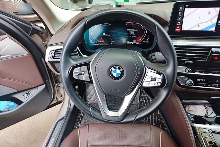 Used BMW 5 Series 2021 Updated Version 525Li Luxury Package Steering Wheel