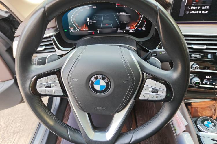 Used BMW 5 Series 2021 530Li Executive Luxury Package Steering Wheel