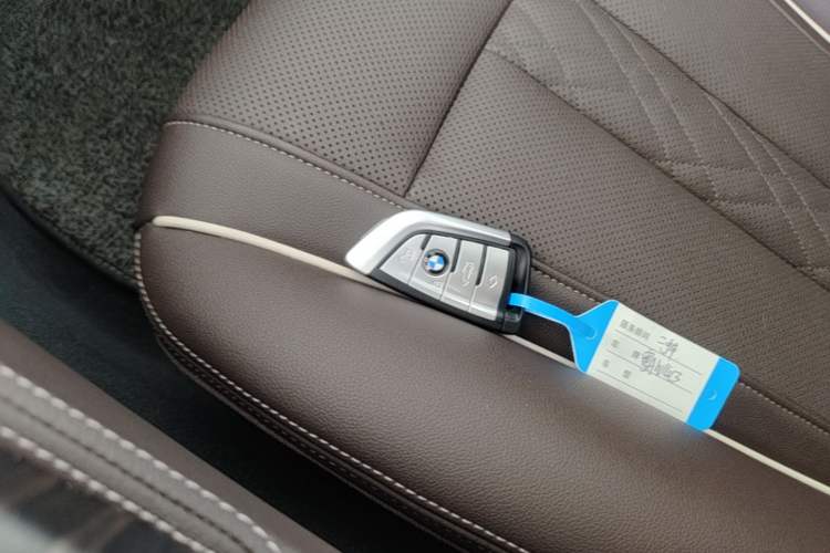 Used BMW 5 Series 2021 530Li Leading Luxury Package Vehicle Key