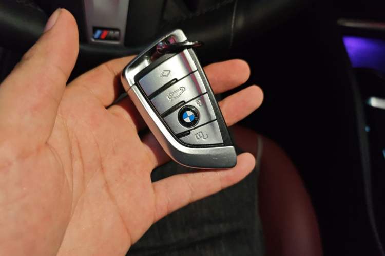 Used BMW 5 Series 2021 525Li M Sport Package Vehicle Key